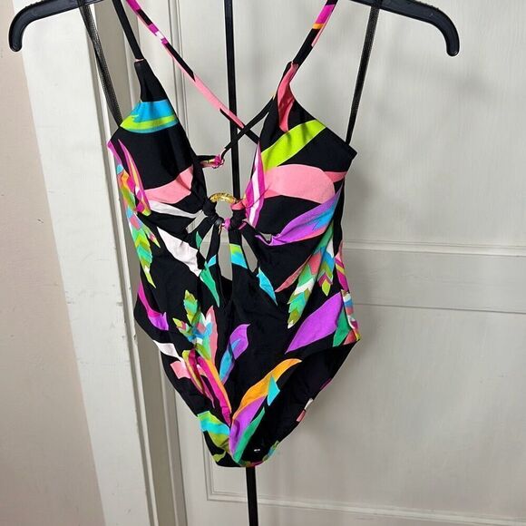 Trina Turk BIRDS OF PARADISE CUT MAILLOT One Piece Swimsuit NWT Size 2 - Picture 3 of 10